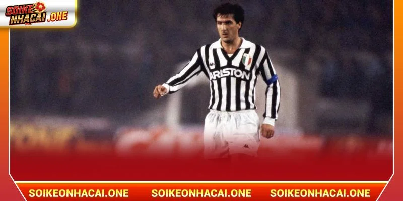 Gaetano Scirea là một trong cầu thủ hay nhất Juventus ở hàng phòng ngự.